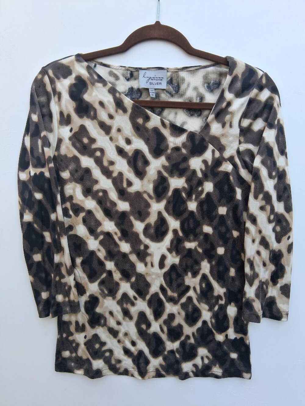 LYNN RITCHIE Silver women silk-blend asymmetrical neckline 3/4 sleeve top (s. M)